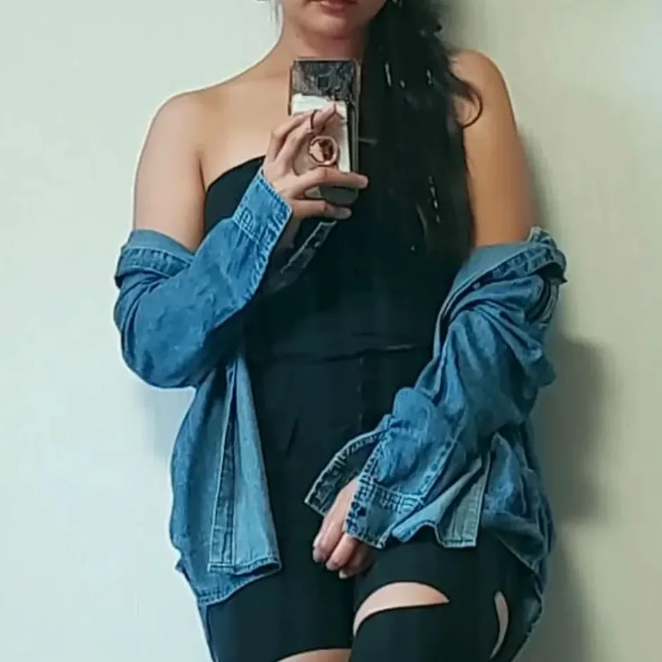 Hilla, 28