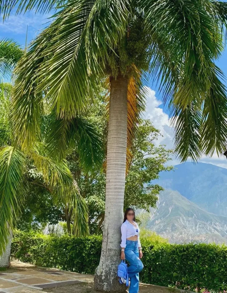 Tuula, 23